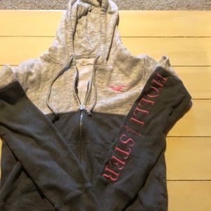 Hollister zip up hoodie. Size small.
